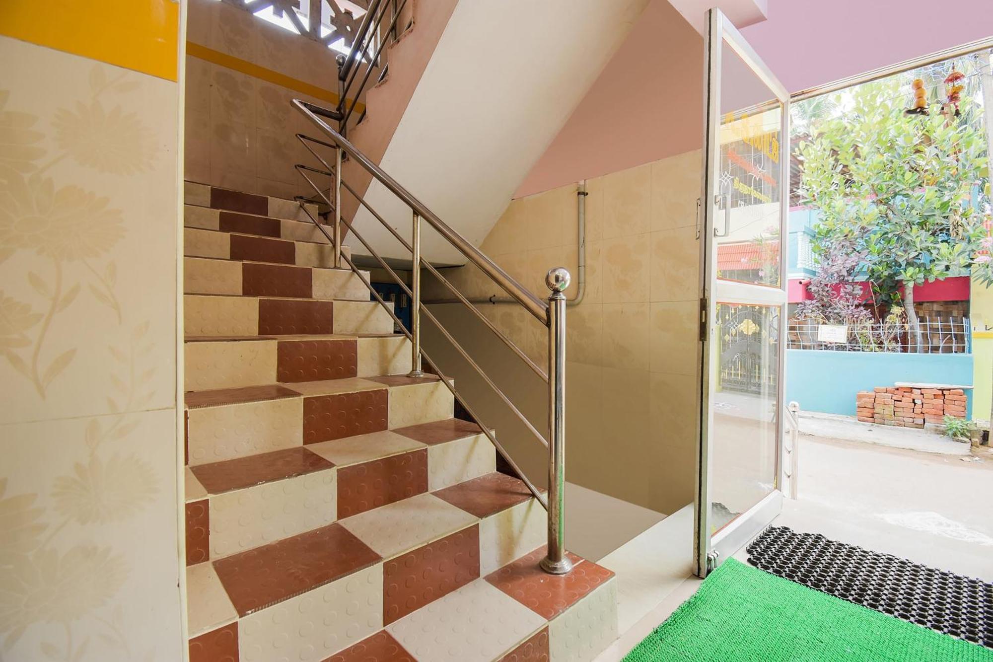 Hotel O K.S.Lodge Tribhuvanam Dış mekan fotoğraf